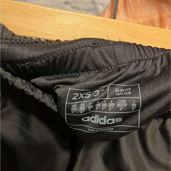 New Adidas Shorts 2XS - Picture 5 of 7